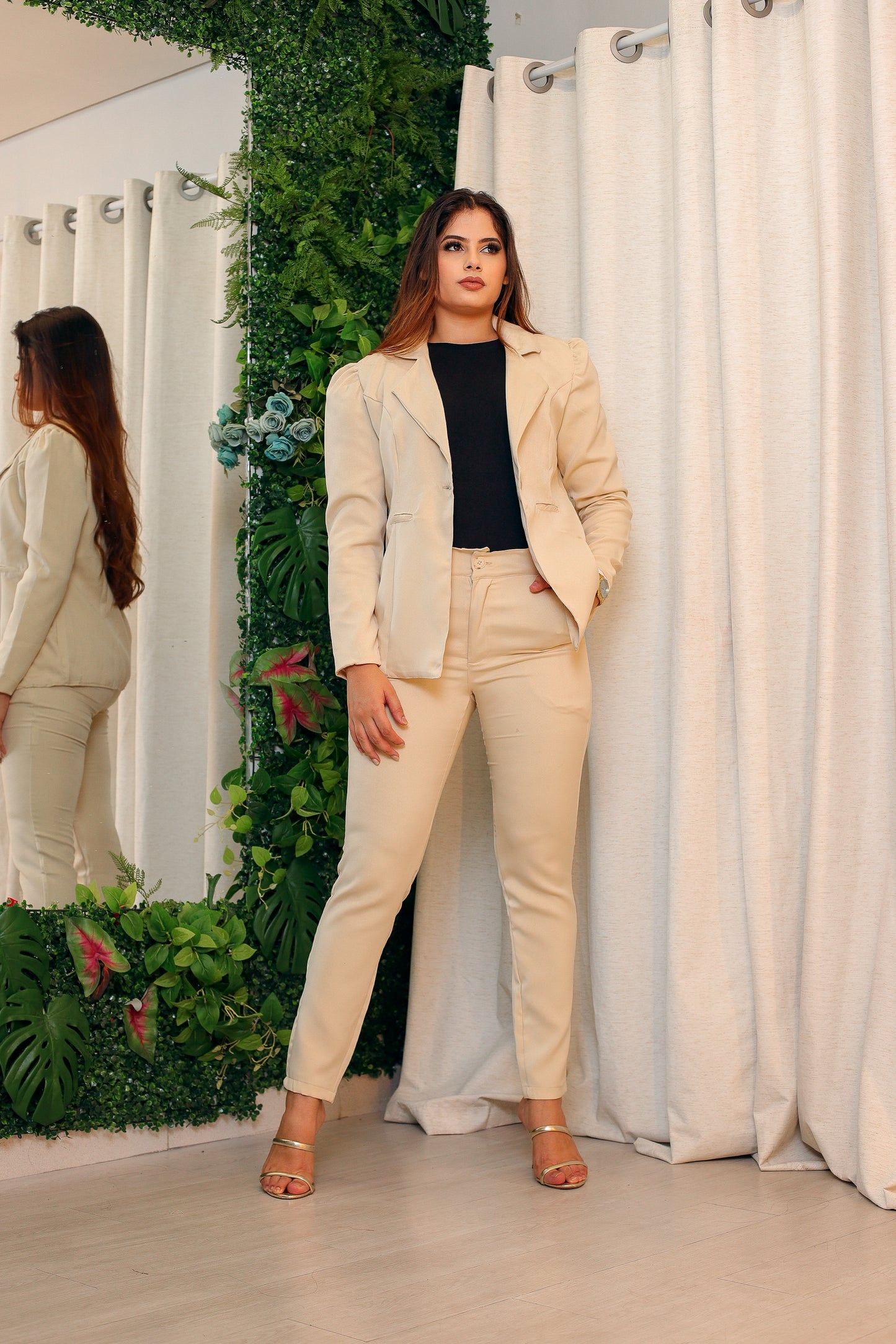 Conjunto Blazer e Calça Alfaitaria - Creme